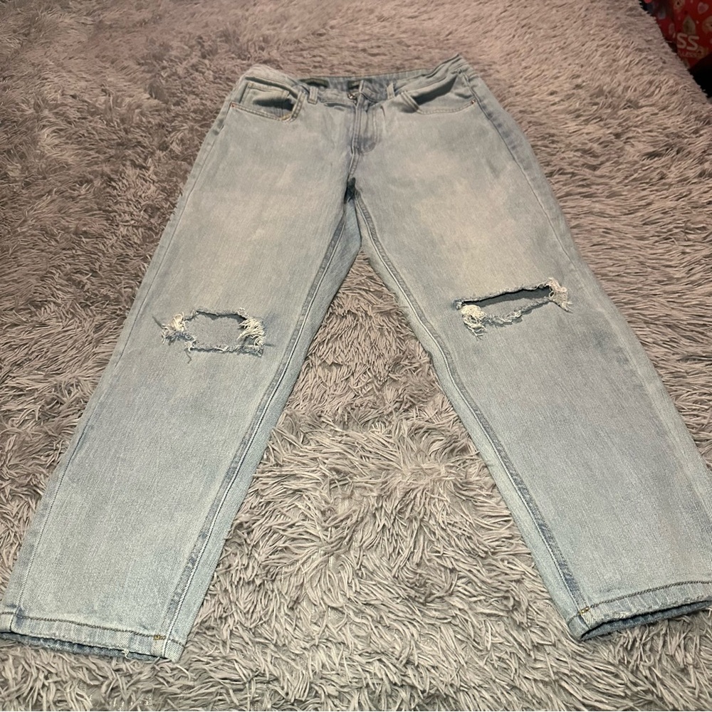 Wild Fable Women's Super-High Rise Distressed Mom Jeans - Light Wash Size 10